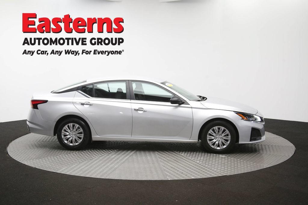 Used 2024 Nissan Altima 2.5 S FWD image 44