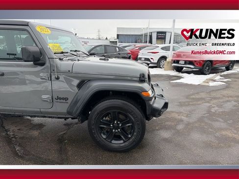 Used 2022 Jeep Wrangler Unlimited Sport image 15