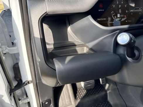 Used 2023 Land Rover Defender 110 V8 image 29