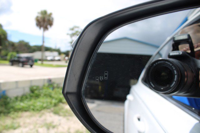 Used 2017 Toyota RAV4 SE FWD image 40