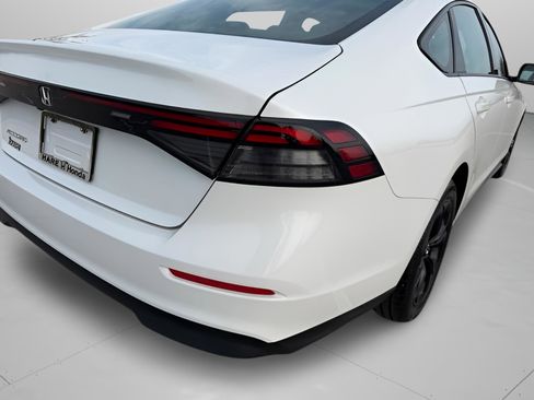 Used 2025 Honda Accord SE image 31