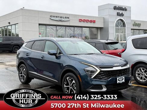 Used 2025 Kia Sportage EX AWD/4WD image 1