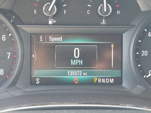 Used 2018 Buick Encore Essence FWD image 20