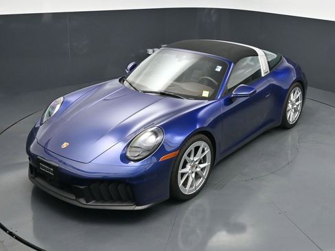 Certified 2025 Porsche 911 Targa 4 GTS AWD/4WD image 15