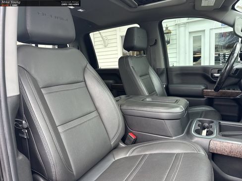 Certified 2022 GMC Sierra 2500 Denali w/ Denali Black Diamond Edition AWD/4WD image 52