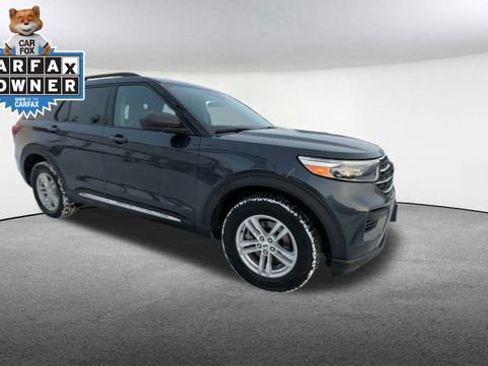 Certified 2023 Ford Explorer XLT w/ Class IV Trailer Tow Package image 2