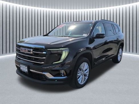 Certified 2025 GMC Acadia Elevation w/ Elevation Premium Package FWD image 14
