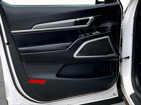 Used 2021 Kia Telluride LX FWD image 21