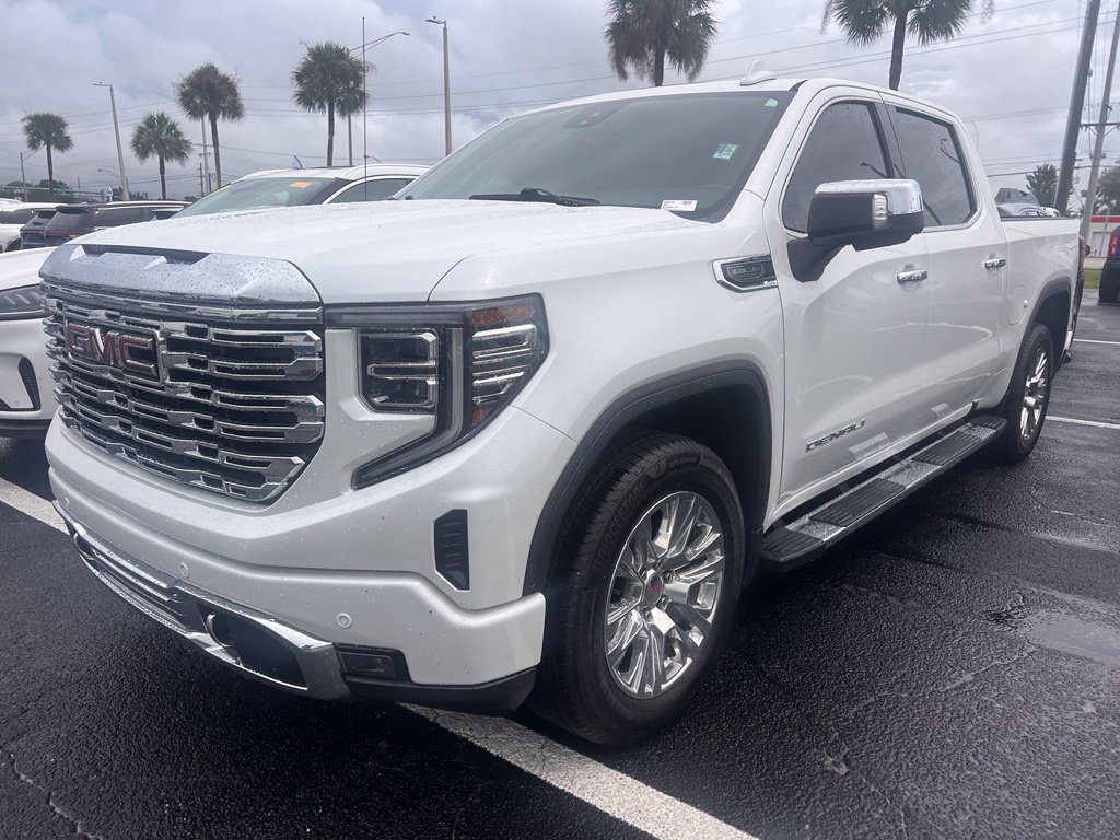 Used 2022 GMC Sierra 1500 Denali AWD/4WD image 2