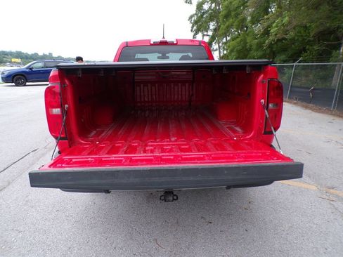Used 2016 Chevrolet Colorado W/T RWD image 18