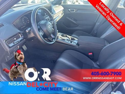 Used 2025 Honda Civic Sport image 14