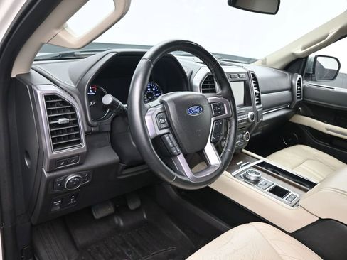 Used 2018 Ford Expedition Platinum image 33