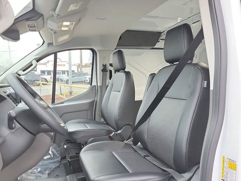 New 2026 Ford Transit 250 Low Roof RWD image 9