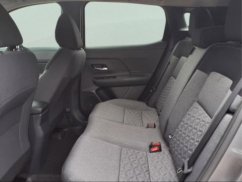 New 2026 Nissan Kicks SV image 11