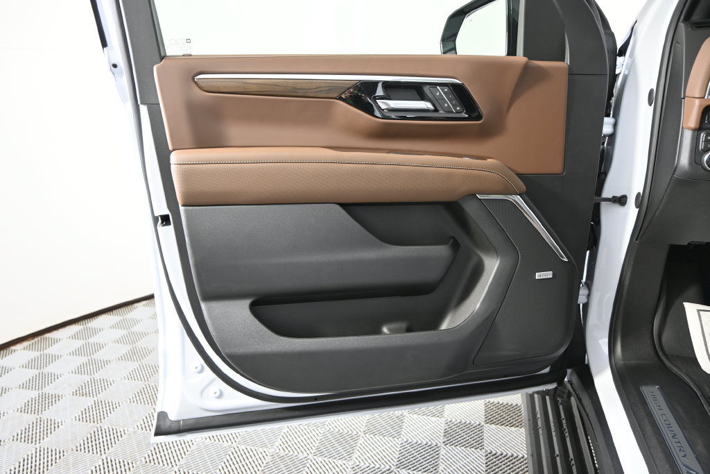 New 2026 Chevrolet Tahoe High Country AWD/4WD image 20