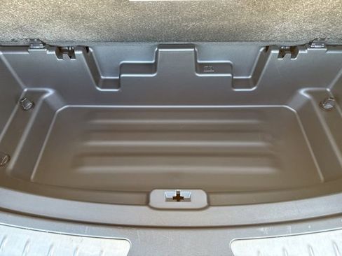 Used 2024 Buick Enclave Essence w/ Sport Touring Edition image 42