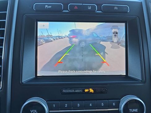 Used 2021 Ford Expedition Limited image 26