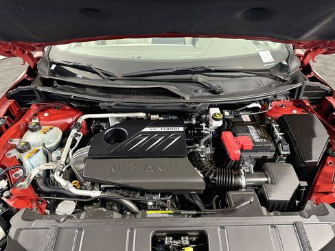 Used 2025 Nissan Rogue SV AWD/4WD image 34