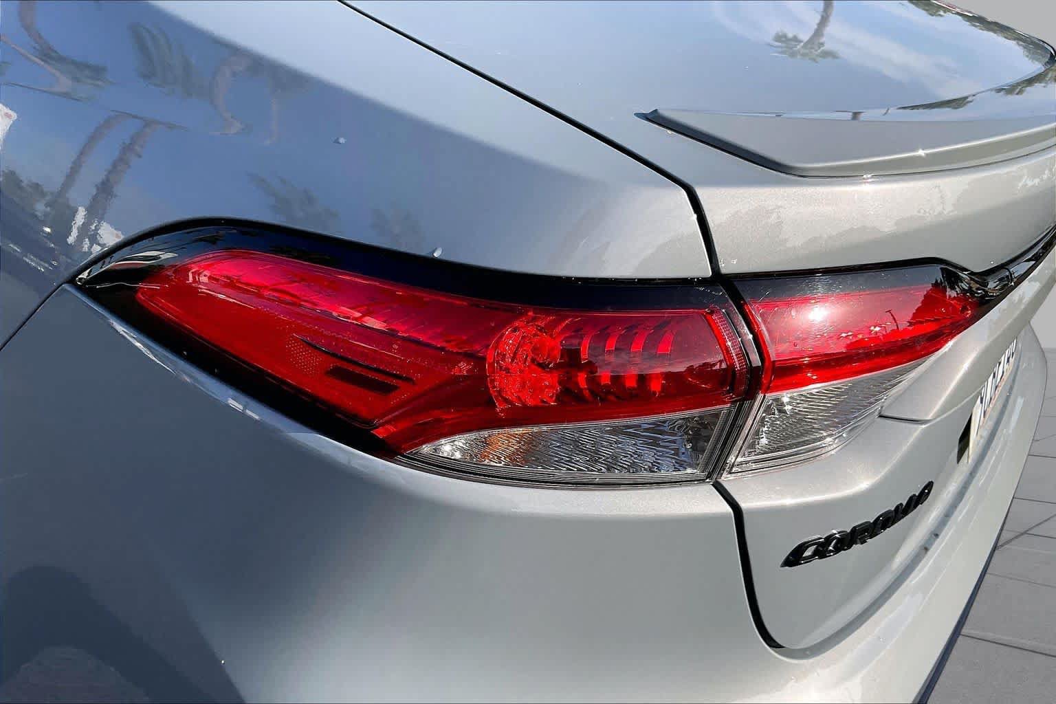 Used 2022 Toyota Corolla SE w/ Carpet Mat Package (TMS) FWD image 28
