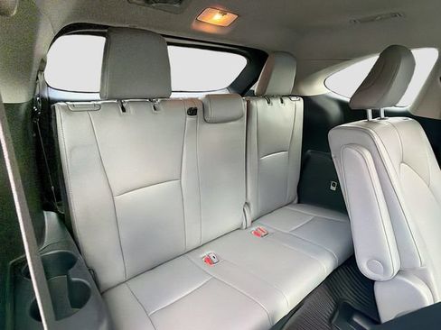 Used 2023 Toyota Highlander Limited AWD/4WD image 26