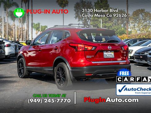 Used 2019 Nissan Rogue Sport SV image 2