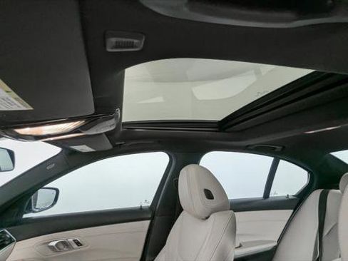 Used 2020 BMW 330i xDrive Sedan w/ Convenience Package image 16