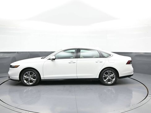 Certified 2024 Honda Accord EX-L image 9