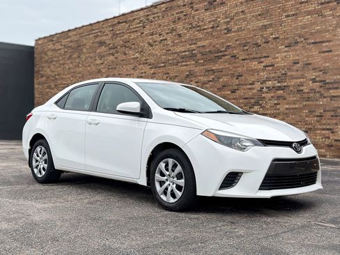 Used 2016 Toyota Corolla LE FWD image 1