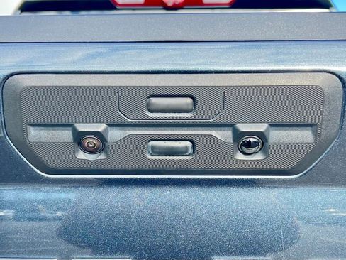 Used 2021 GMC Sierra 1500 Denali w/ Denali Ultimate Package image 8