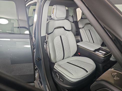 Used 2025 Rivian R1T Adventure image 23