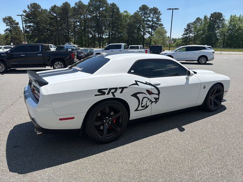 Used 2021 Dodge Challenger SRT Hellcat Redeye image 8