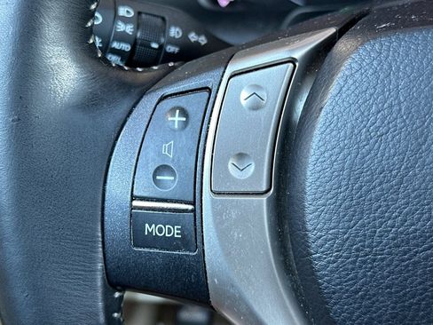 Used 2013 Lexus ES 300h w/ Luxury Pkg image 28