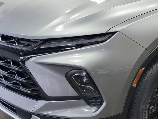 New 2026 Chevrolet Blazer LT w/ Midnight/Sport Edition AWD/4WD image 9