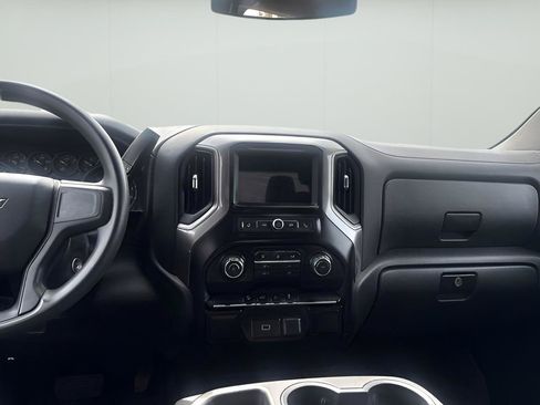 Used 2019 Chevrolet Silverado 1500 Custom Trail Boss w/ Custom Convenience Package AWD/4WD image 19