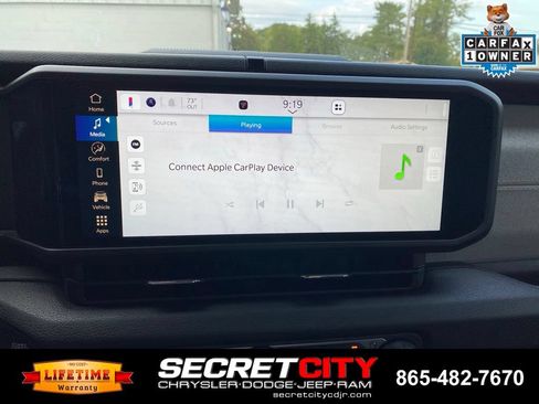 Used 2025 Jeep Wrangler Sport AWD/4WD image 13