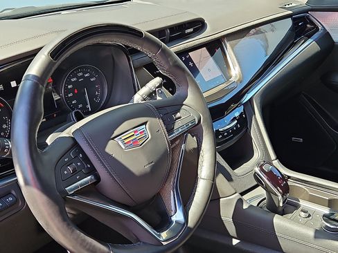 Certified 2025 Cadillac XT6 Sport w/ Platinum Package AWD/4WD image 12