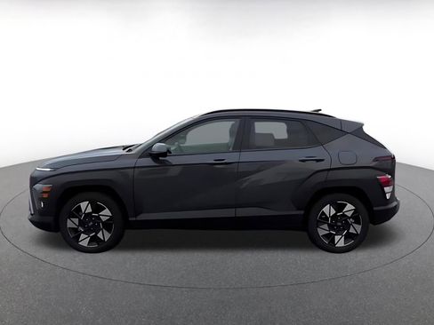 Used 2025 Hyundai Kona SEL image 9