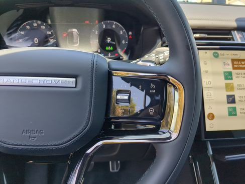 New 2026 Land Rover Range Rover Velar Dynamic SE image 28