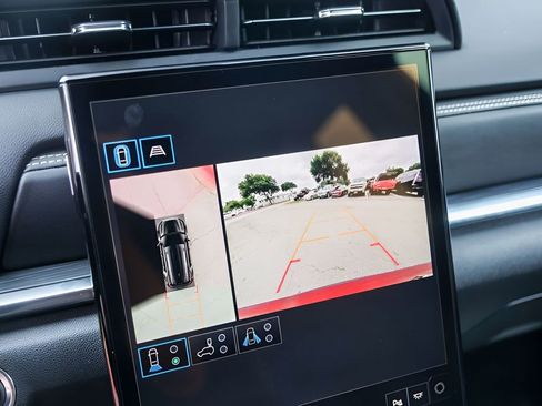 Used 2026 GMC Terrain Elevation w/ Elevation Premium Package FWD image 19