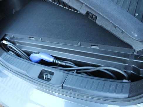 Used 2020 Toyota Prius Prime LE image 29