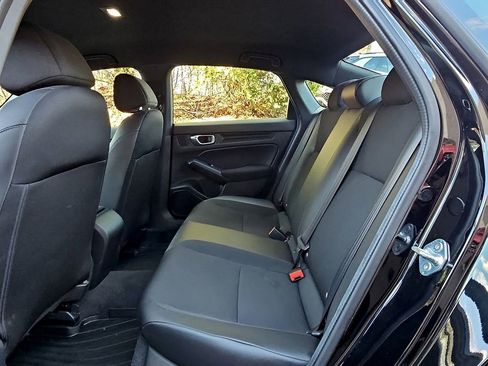 Used 2023 Honda Civic Sport image 10