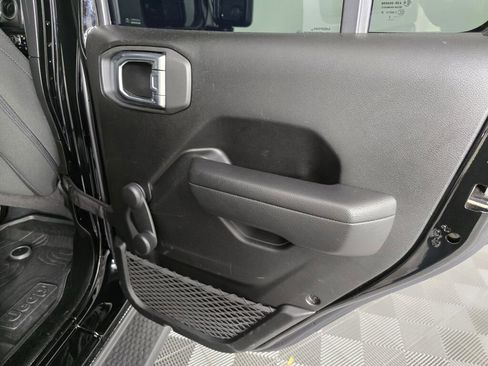 Used 2023 Jeep Wrangler Sport image 40