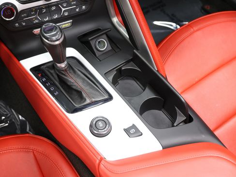 Used 2016 Chevrolet Corvette Z06 w/ 3LZ Preferred Equipment Group RWD image 49