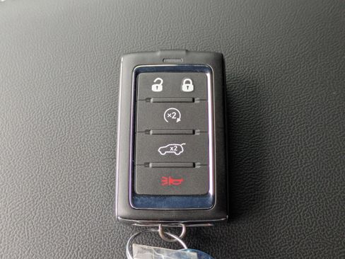 New 2025 Jeep Grand Cherokee Limited image 32