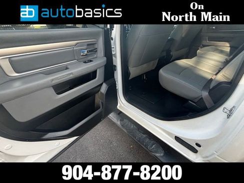 Used 2020 RAM 1500 Classic SLT AWD/4WD image 20