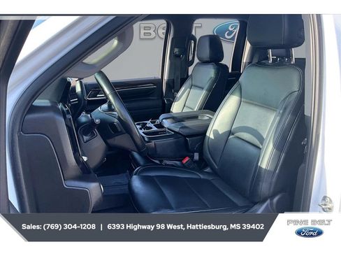 Used 2025 GMC Sierra 2500 SLE w/ SLE Value Package; AWD/4WD image 19
