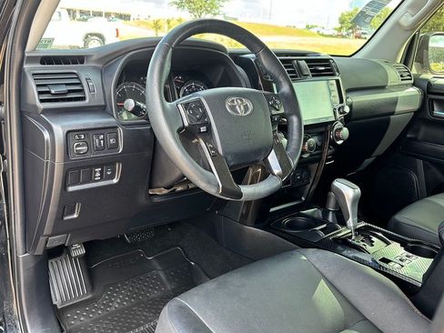Used 2024 Toyota 4Runner TRD Off-Road Premium AWD/4WD image 11