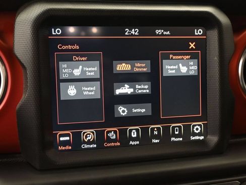 Used 2022 Jeep Gladiator Rubicon w/ LED Lighting Group AWD/4WD image 13