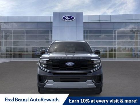 New 2025 Ford Expedition Max Platinum w/ Driver's Package image 7