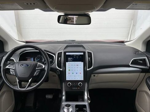 Used 2021 Ford Edge Titanium AWD/4WD image 10